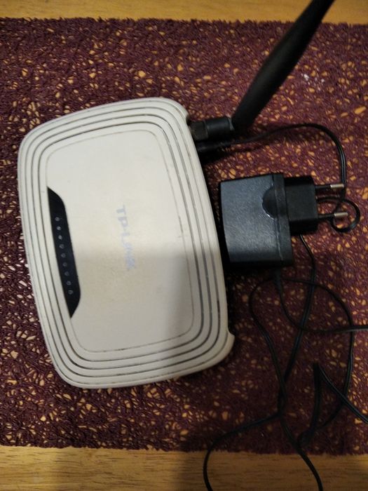 Продаю Роутер TP-LINK б/у но в рабочем состоянии. Цена 375 грн.
