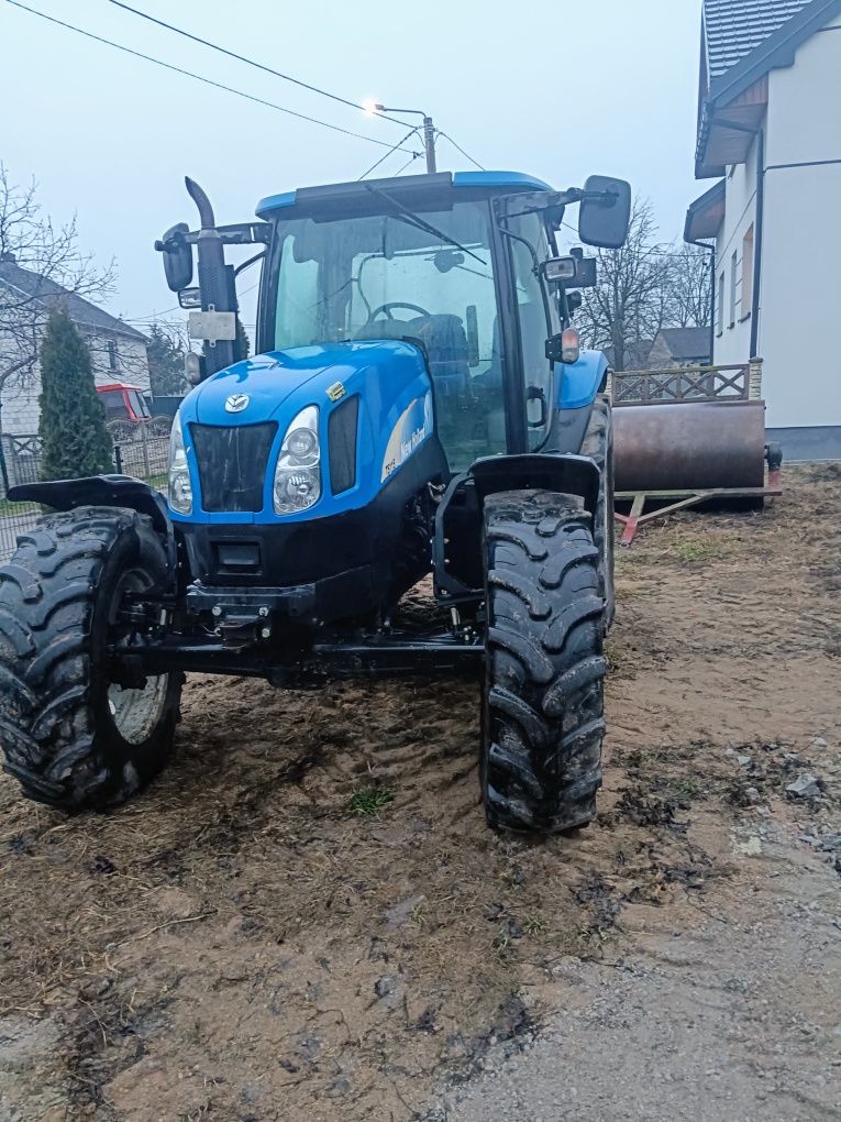 New Holland TS 115A case maxxum 125 135
