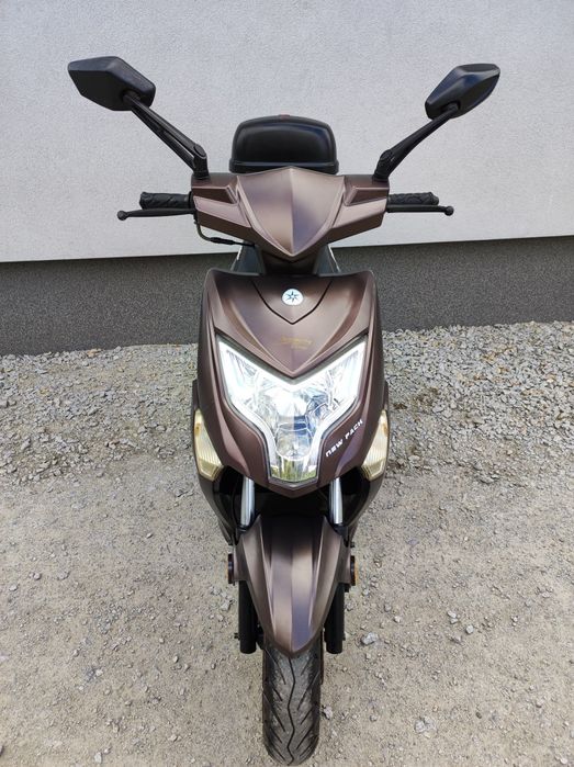 IMF 50 CC 4t 2019r wtrysk 12 koła kuferek Transport Peugeot TNT