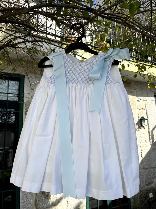 Vestido de menina das alianças