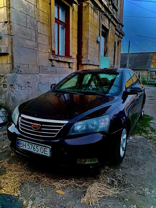 Geely emgrand 7.