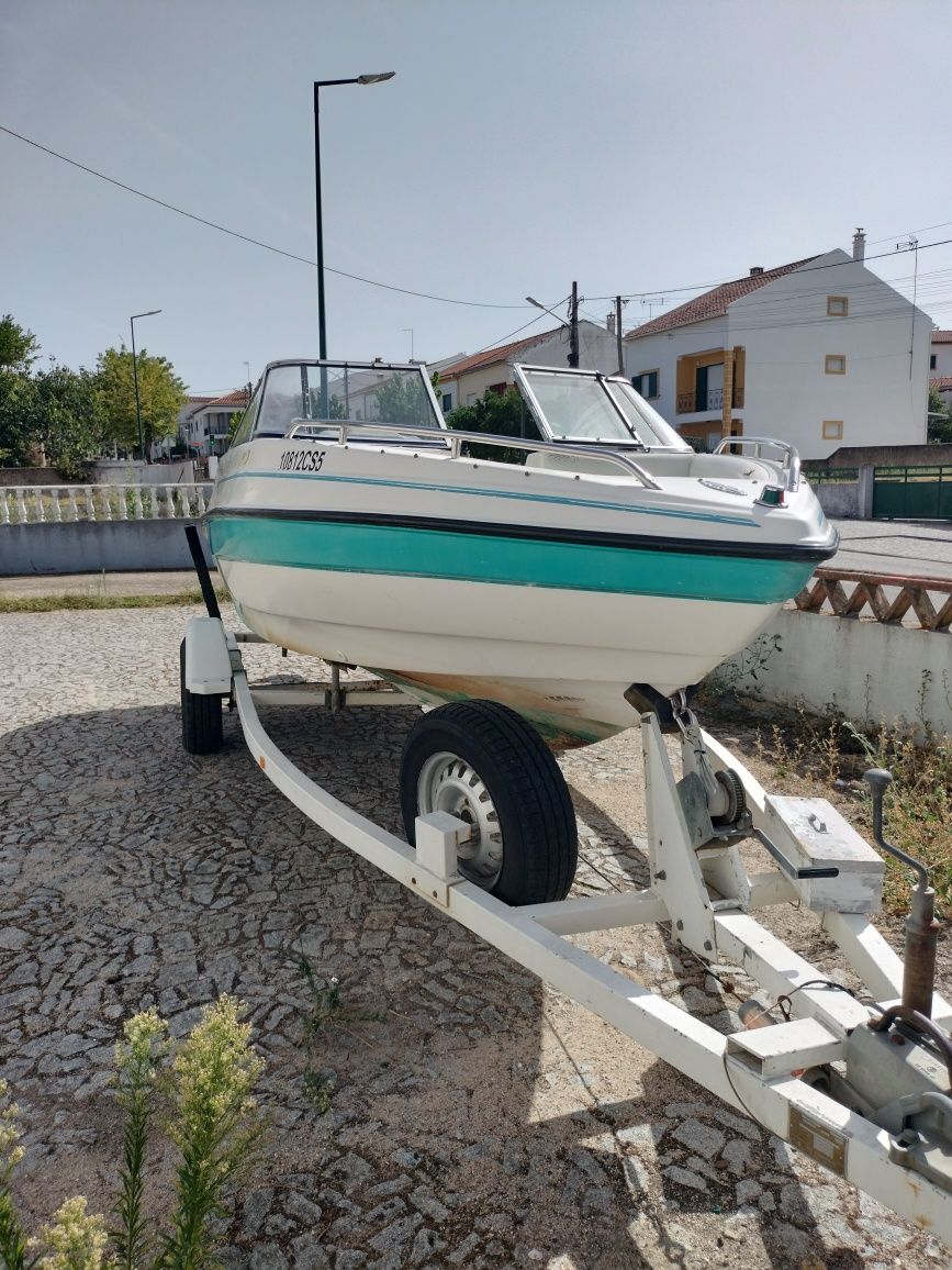 Caravelle mercruiser 3.0