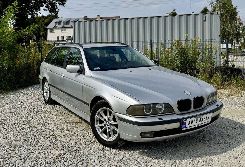 BMW 523i E39 2.5 Benzyna/LPG * Automat * Navi * Skóry * Hak * Zadbana