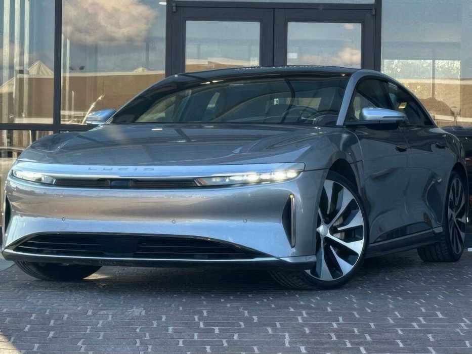 Lucid Air Grand Touring      2022