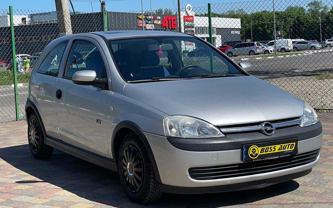 Opel Corsa 2003 року