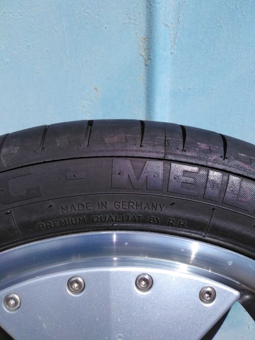 Продам диски с резиной