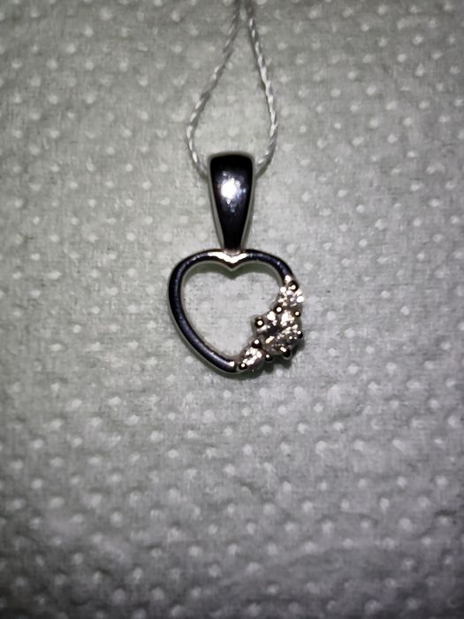 Золотий кулон з діамантами  0.12 ct(природними)