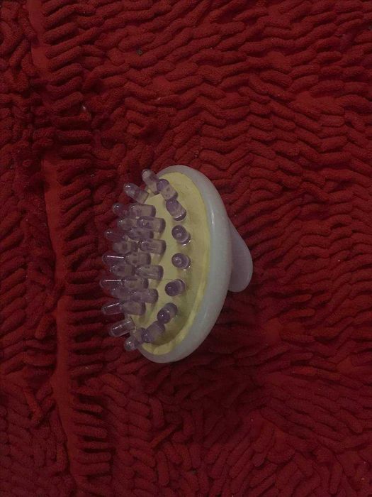 Массажер ручной , легкое бу , очень хороший!