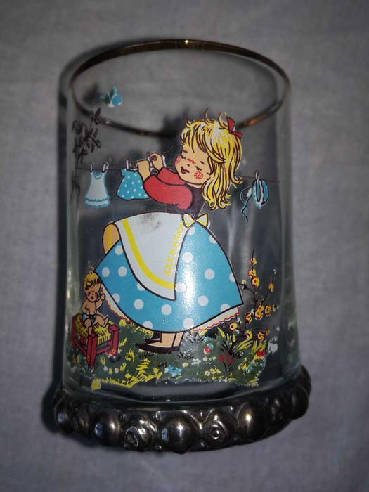 Guizo e copo para bébé