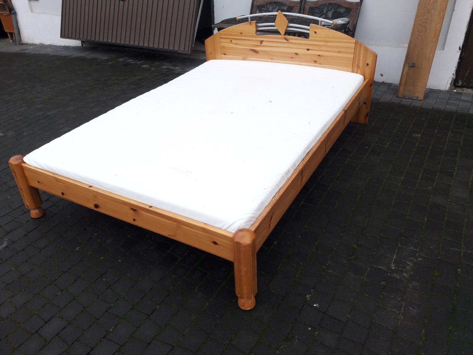 Łóżko metalowe 140x200 kompletne z materacem sypialnia drewniane
