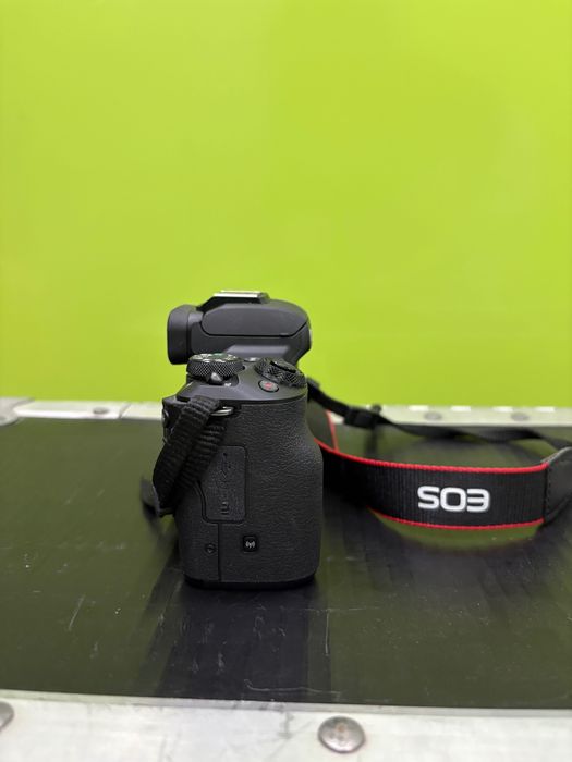 Máquina Fotográfica Canon EOS M50