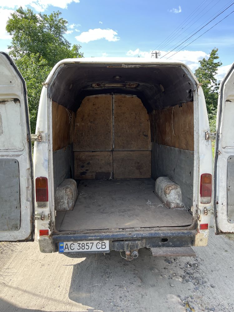 Продам бус Mercedes-Benz 207D