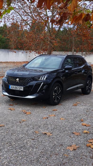 PEUGEOT 2008 1.2 GT