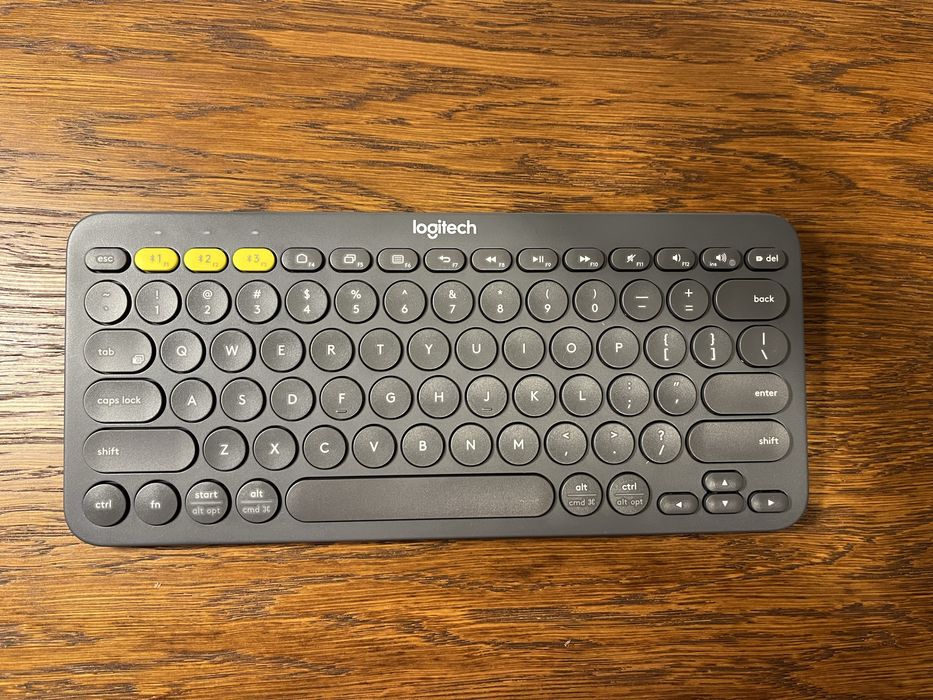 iPad 9 gen. 64 gb + Apple Pencil +etui + klawiatura Logitech K380 s