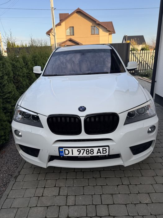 BMW X3 в оригінальному  m пакеті.