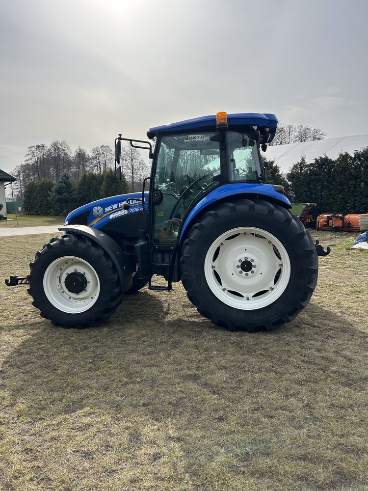 New Holland TD5 105