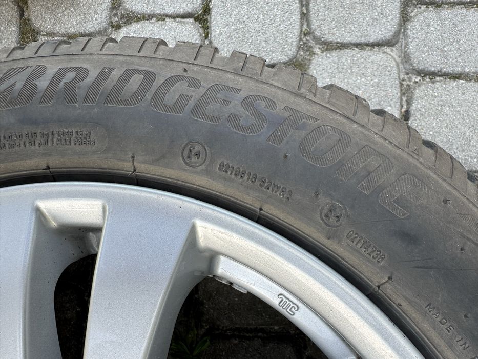 Koła (alufelgi z oponami) 205/55 R16 zimowe Bridgestone