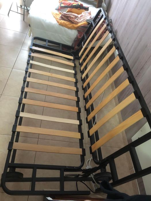 Sofá cama três lugares