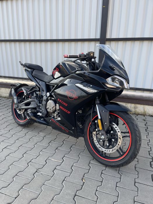 Voge 300 rr 2020 після невеликого ДТП