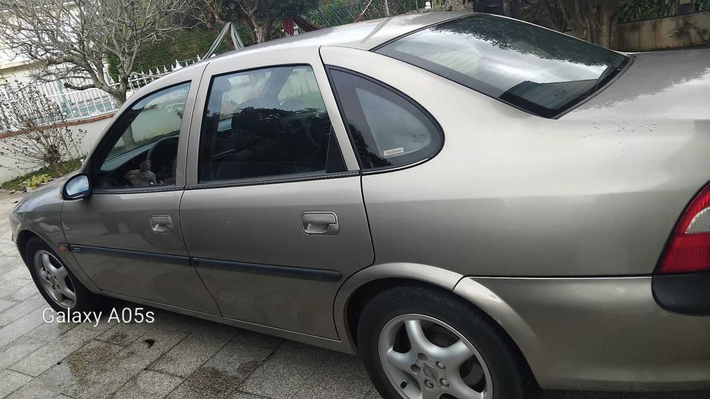 Opel Vectra 2.0 16V – 1996 | Primeira Mão