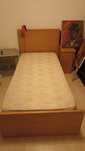 Cama de solteiro.