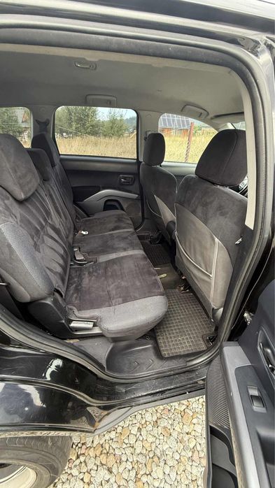 Sprzedam auto mitsubitshi outlander 2007 r 4x4