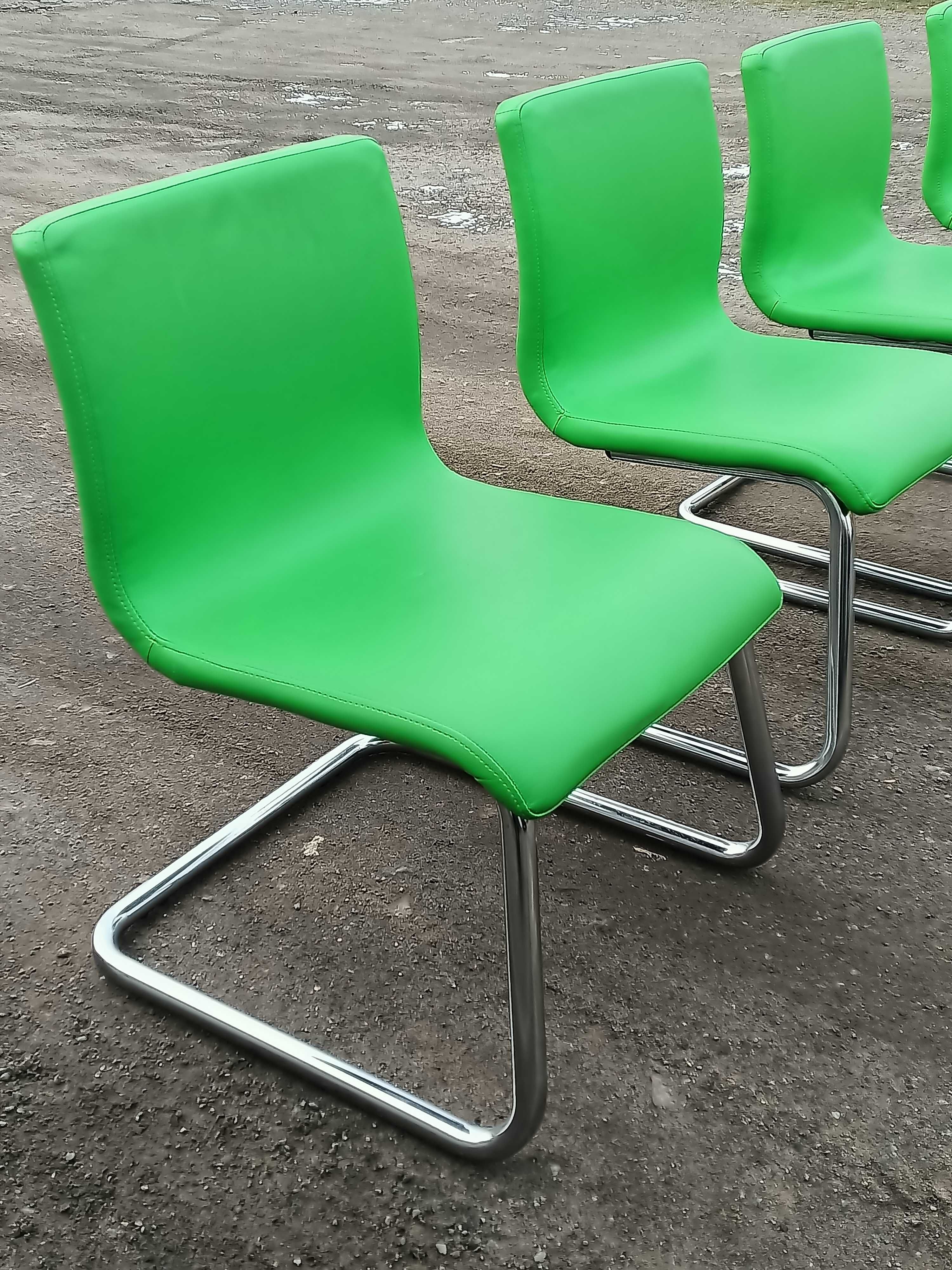 Отличные стильные кресла (стулья) на металлическом каркасе