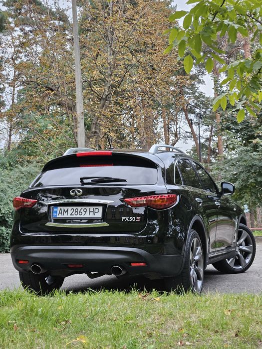 Продам Infiniti FX50 5.0 V8 | AWD | Sport Package |
