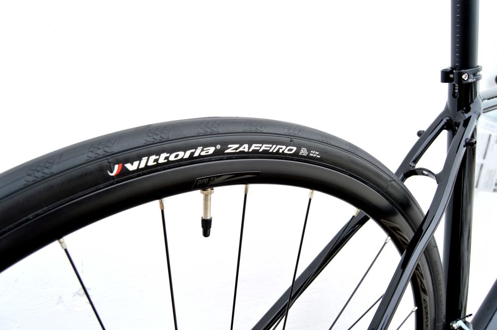 FV23 mała szosa FUJI SPORTIF 1.3 komfortowa allroad Road+ endurance XS