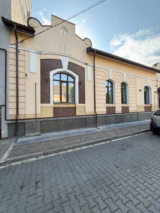 Продаю 3 кім. квартира в Австрійському Люксі з ремонтом та меблями