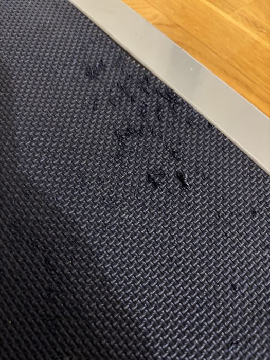 Вібромасажер зі змінними насадками