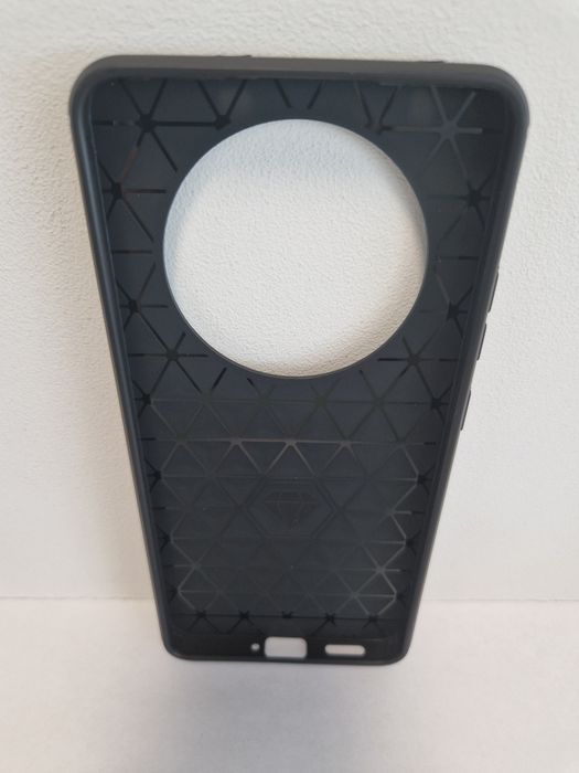 Futerał Carbon do Oppo Reno 12 F 5G czarny
Design inspirowany motoryza