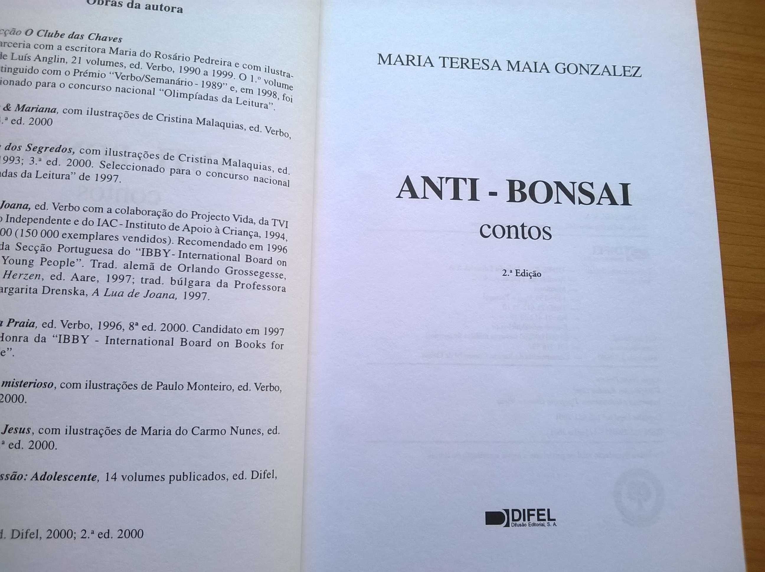 Anti-Bonsai - Maria Teresa Maia Gonzalez