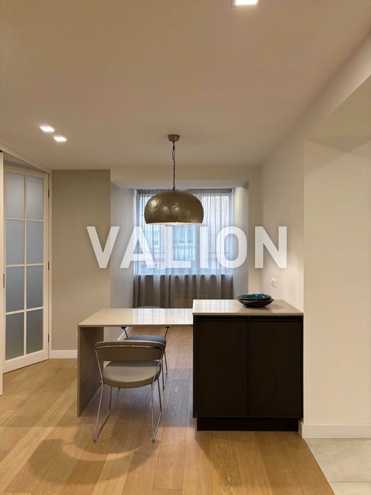 Продаж 3-к квартири, Костянтинівська, 51, Поділ. Без комісії%