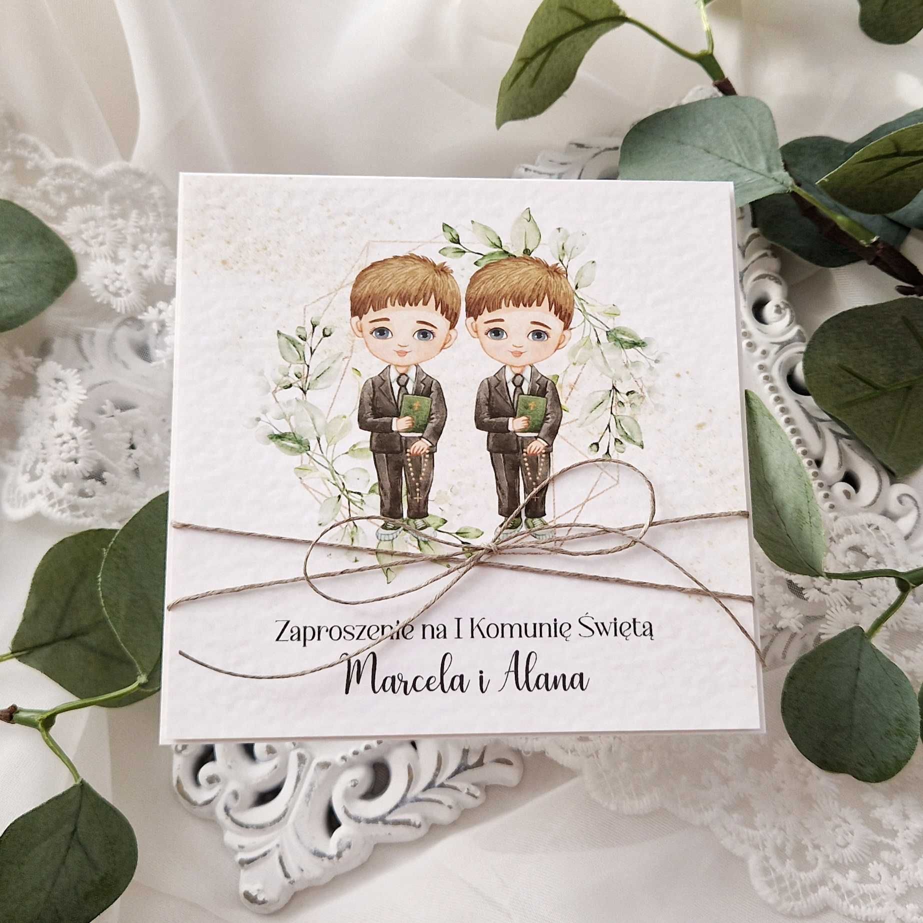 zaproszenia handmade personalizowane na I Komunię św. dla bliźniaków