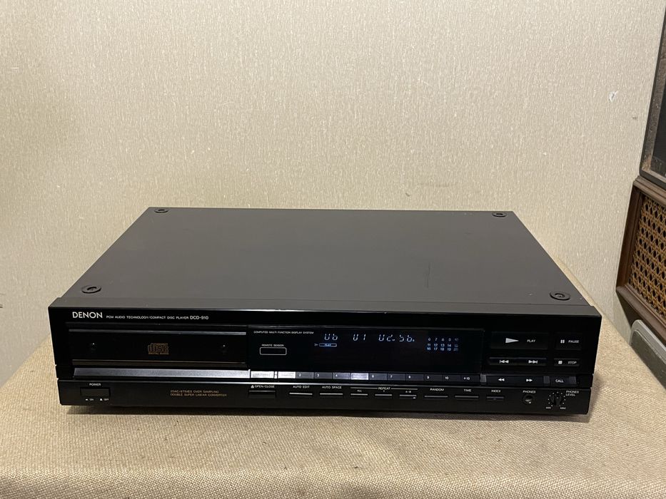 Музыкальный HI-FI CD-проигрыватель DENON DCD-910 (ЦАП 2 х PCM56P)
