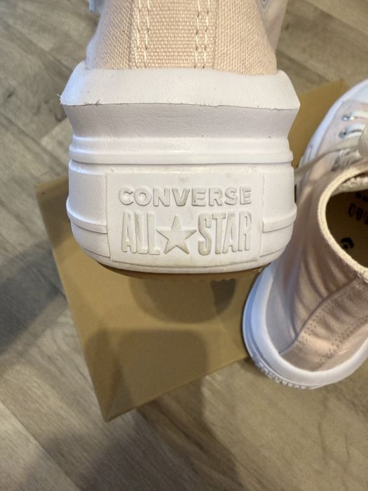 Converse All Star CHUCK TAYLOR MOVE PLATFORM gr. 40,5