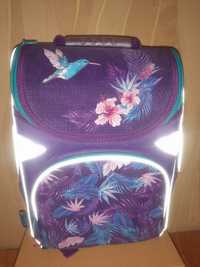 Шкільний рюкзак GoPack Education каркасний Colibri