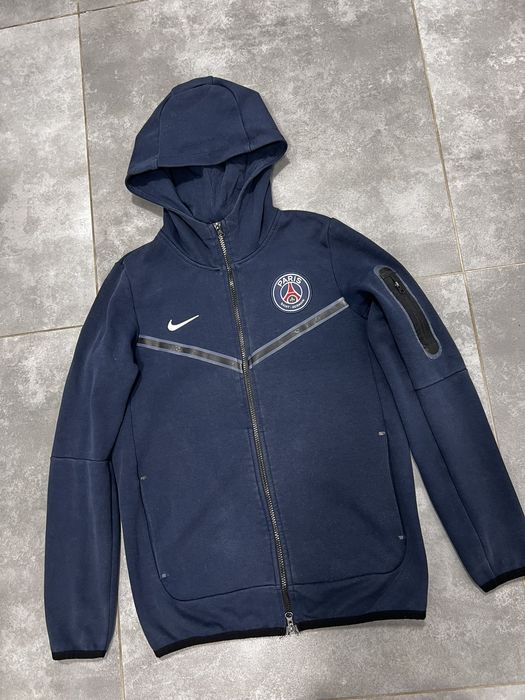 Nike Tech Fleece original size 158 -170