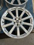 365 Felgi Aluminiowe Oryginał AUDI R 20 5x112 otwór 66,6 Bardzo Ładne