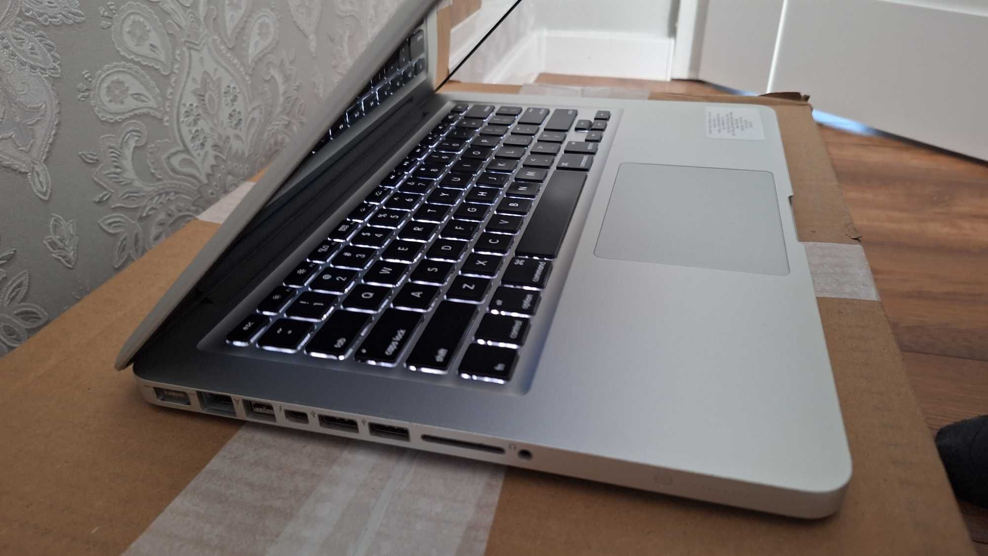 Laptop MacBook Pro A1278 13,3 " Intel Core i5 8 GB / 120 GB SSD