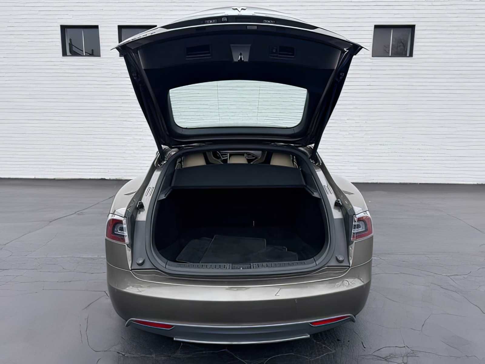 2015 Tesla Model S