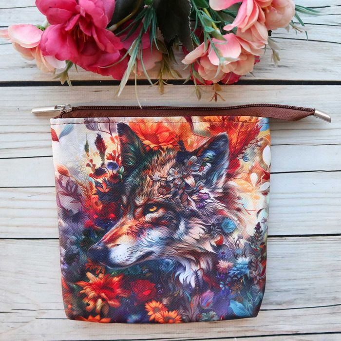 Kosmetyczka płaska do torebki wilk PL handmade