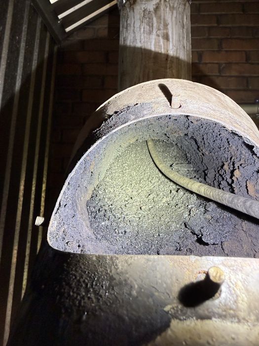 Прочистка димоходів, чистка камінів та котлів, чистка пічки