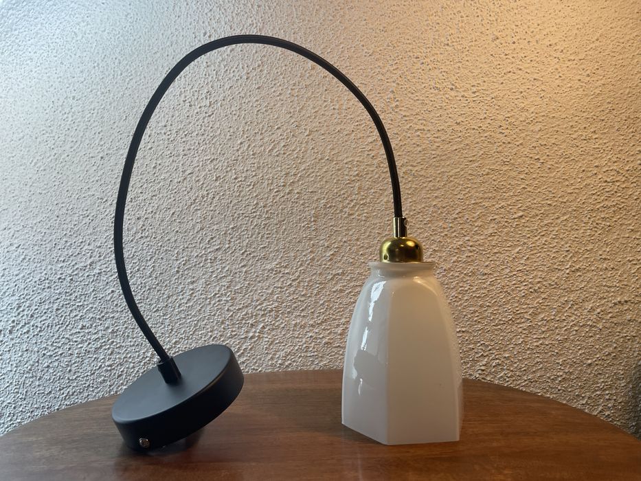 Candeeiro Suspenso Vintage em Vidro Opalino