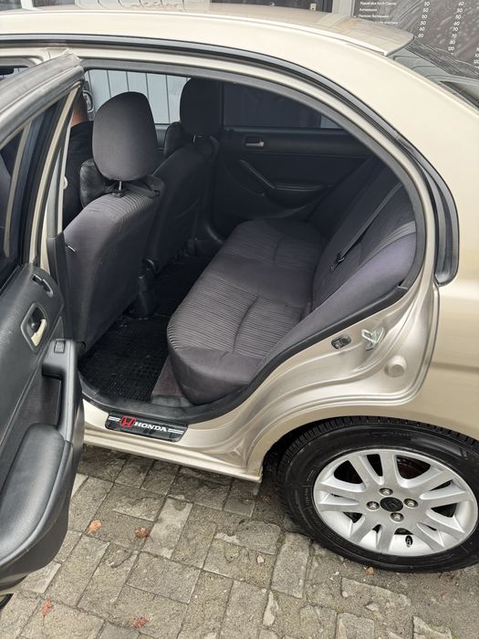 Honda civic 7 покоління