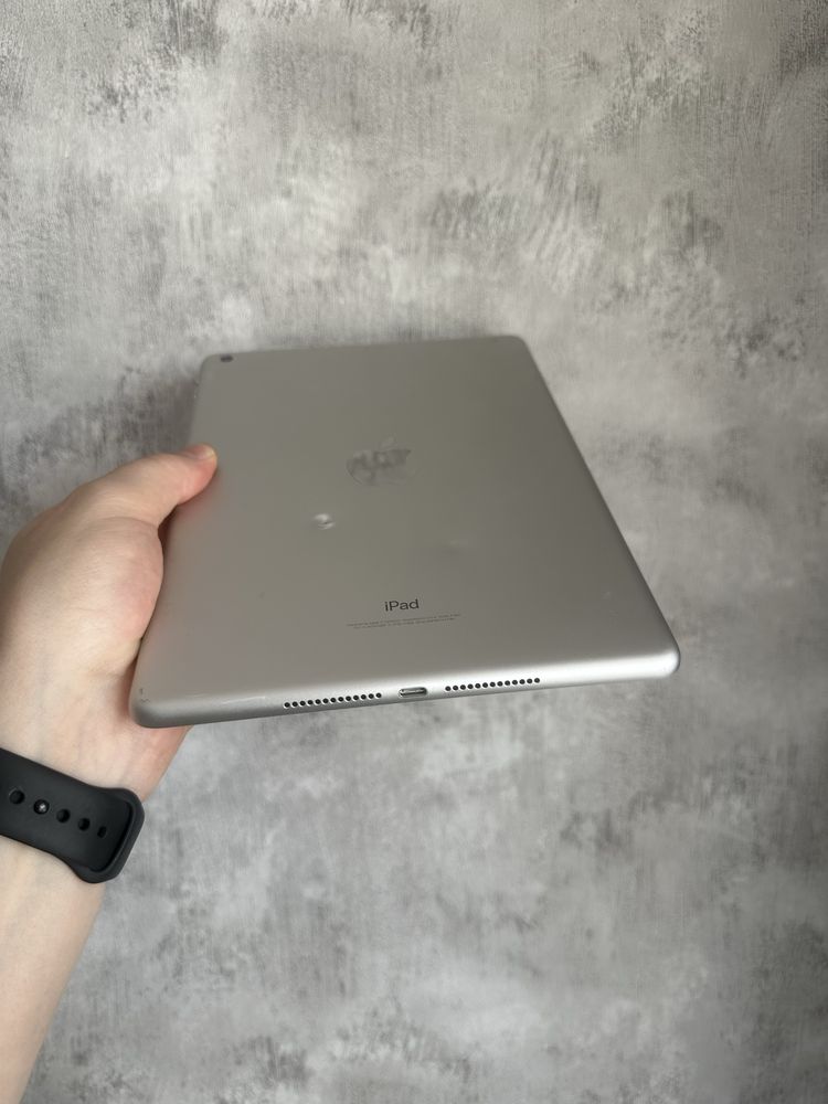 iPad 6 128Gb Wi-FI