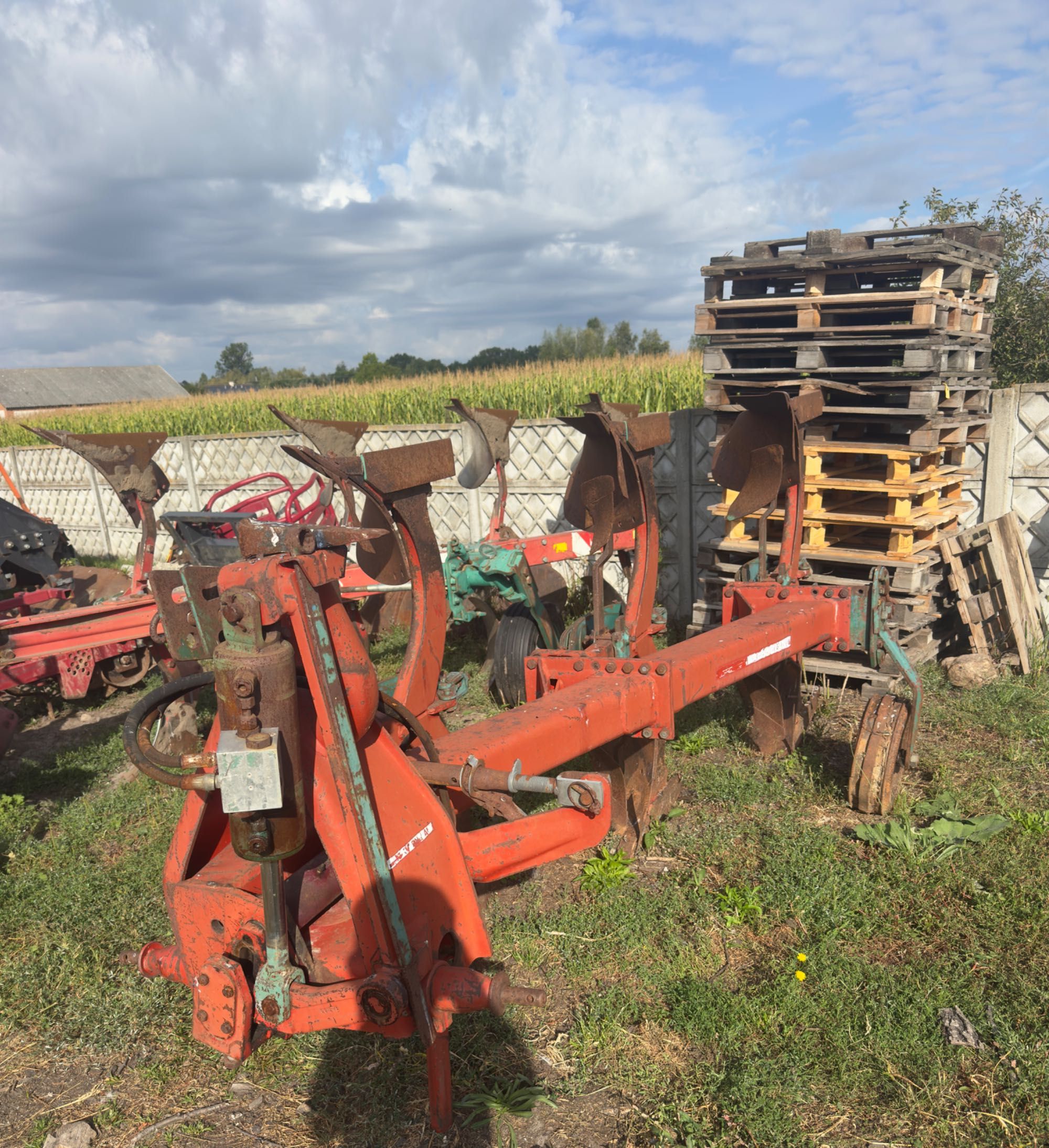 Plug Kverneland,3,resor,overum,kuhn