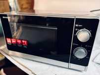 Sharp R200 INW Mikrofala 20L, 800W, Srebrna,