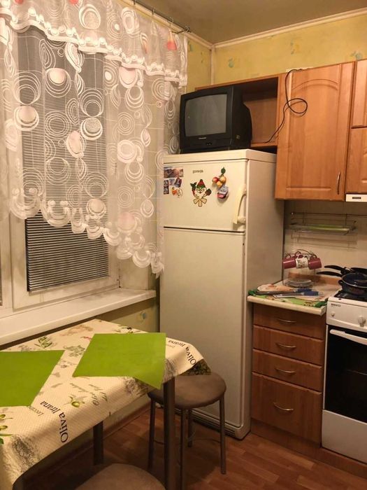 Сдам 1-о комнатную квартиру на Салтовке возле круглого рынка!